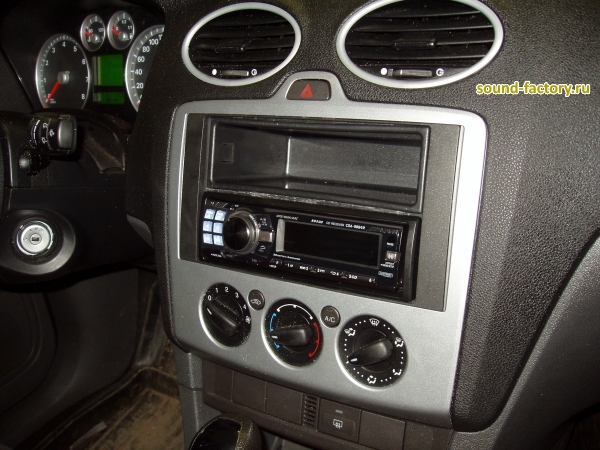 Уставновка: Автомагнитола в Ford Focus II Установка: Автомагнитола в Ford Focus II
